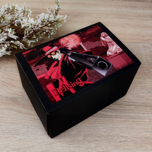Коробка мини Hellsing 01 с наклейкой 17х12х10см - фото 1
