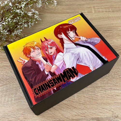 Коробка стандарт Chainsaw Man 01 з наклейкою 24х17х10см - фото 1 Коробка стандарт Chainsaw Man 01 з наклейкою 24х17х10см - фото 1